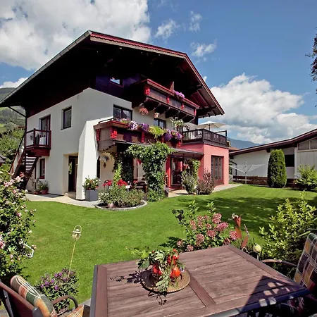 Apartment In With Balcony Bramberg am Wildkogel