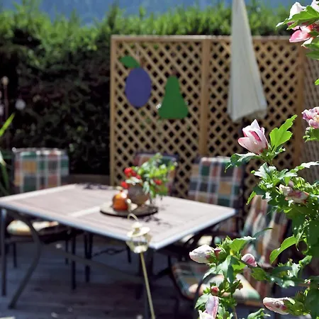 In With Balcony Apartmán