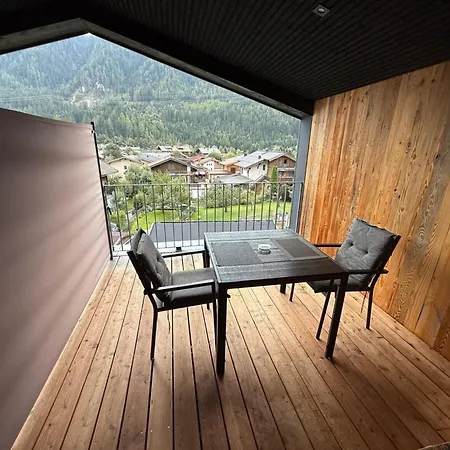Apartament In With Balcony